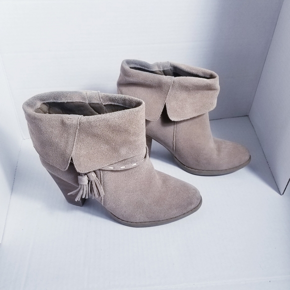 AMERICAN EAGLE HEELED TAN BOOTS SIZE 8 WITH TASSELS - Picture 1 of 10